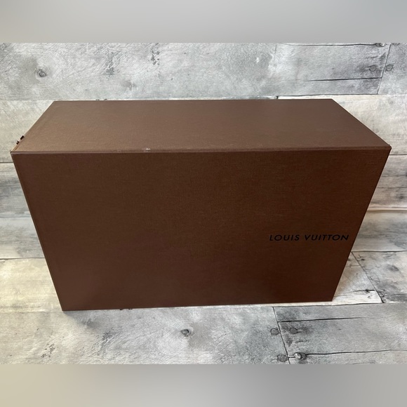 Authentic Louis Vuitton Chukka boot with Orange Logo Driving Sole Men’s 9 - Picture 12 of 16